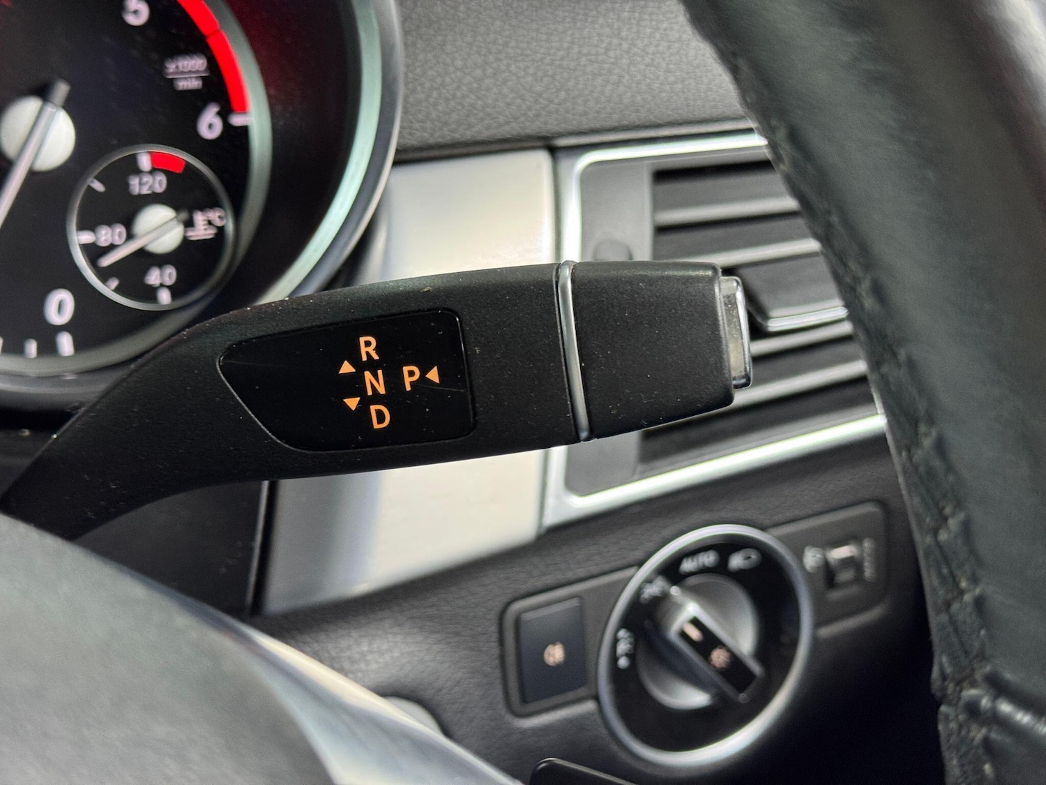 Used Mercedes-Benz M Class 2013 for sale - 76348857: Photo 42