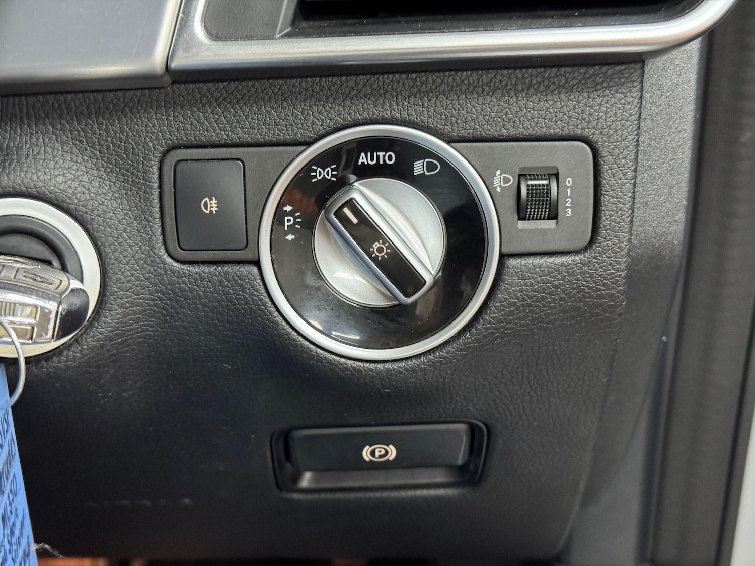 Used Mercedes-Benz M Class 2013 for sale - 76348857: Photo 46