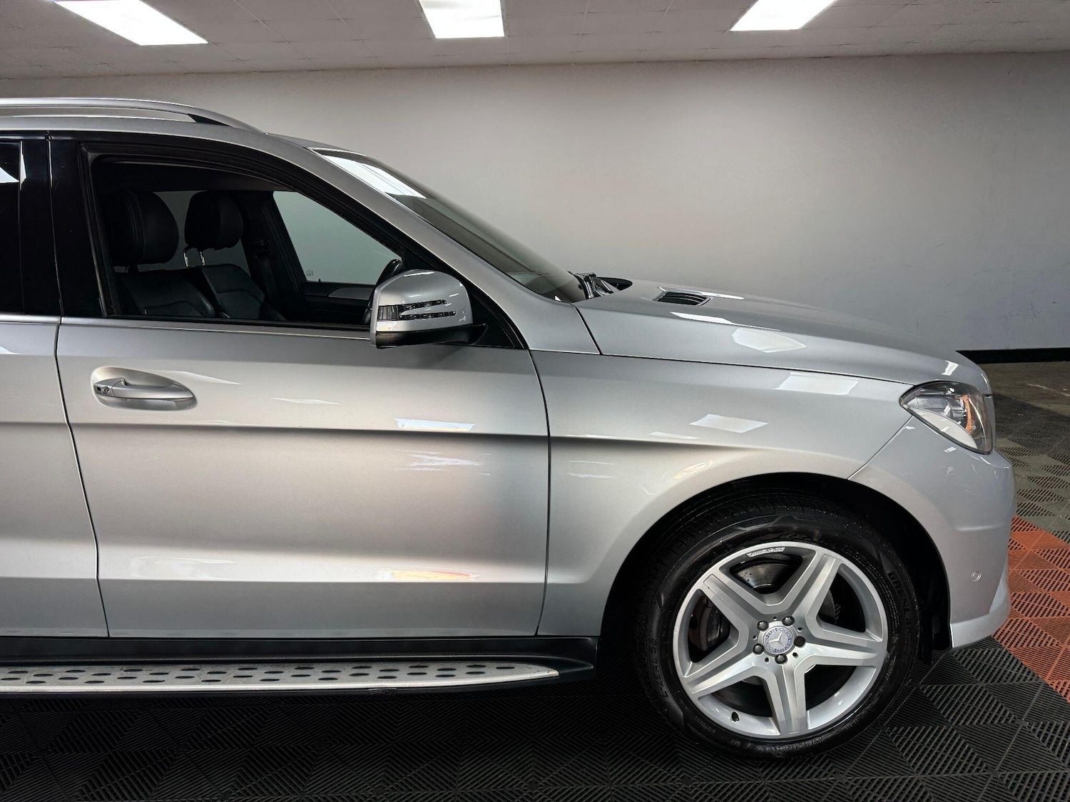 Used Mercedes-Benz M Class 2013 for sale - 76348857: Photo 5