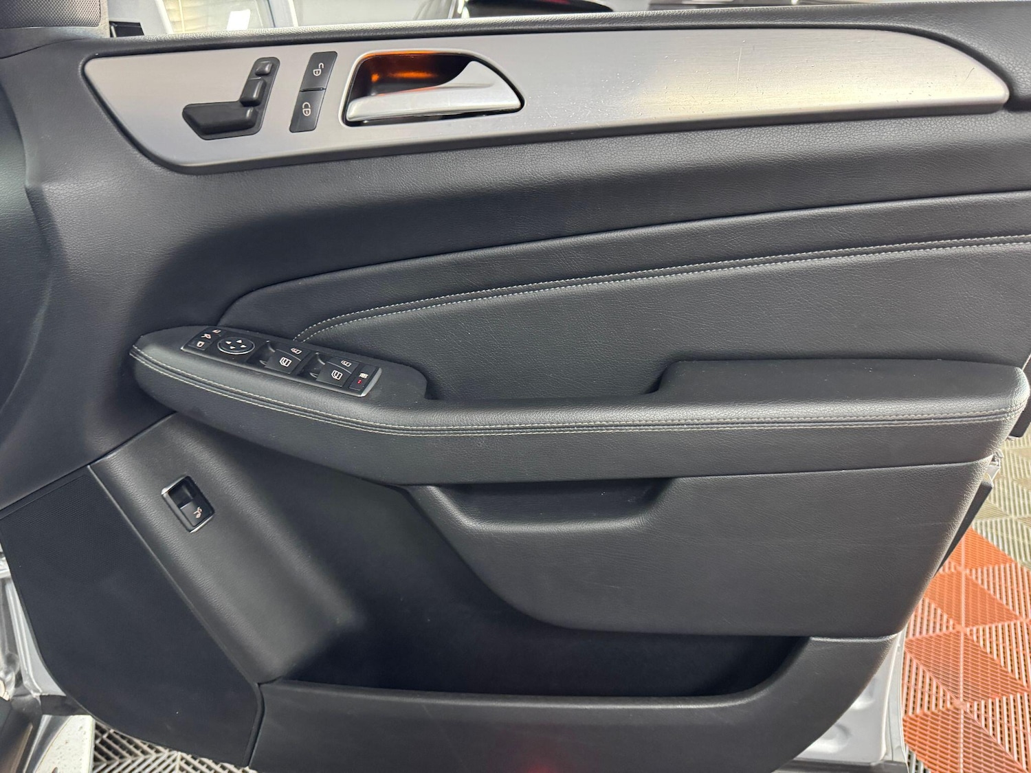 Used Mercedes-Benz M Class 2013 for sale - 76348857: Photo 51