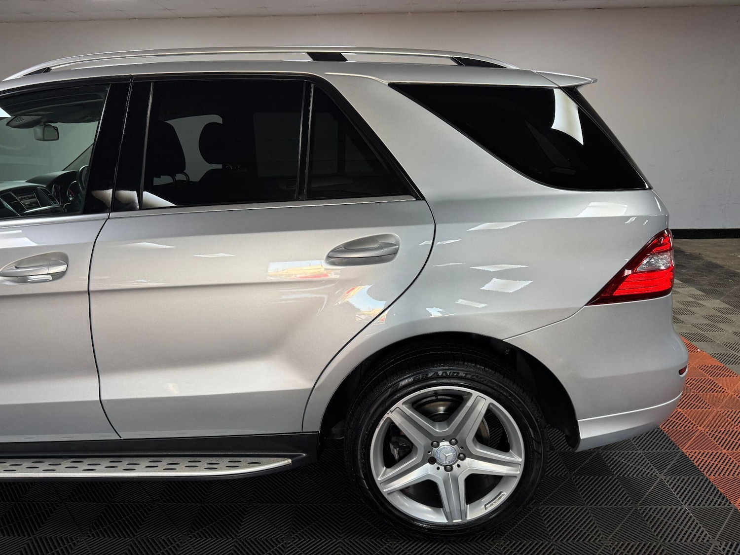 Used Mercedes-Benz M Class 2013 for sale - 76348857: Photo 84