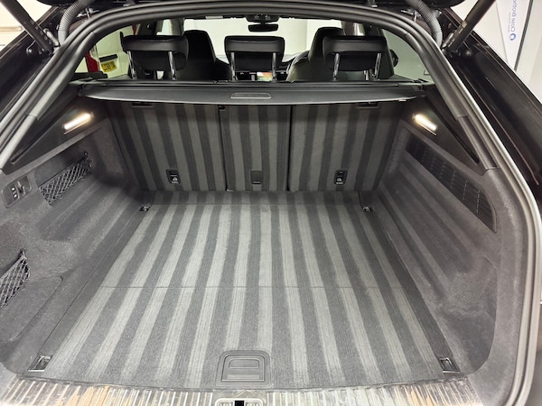 Used Audi SQ8 2022 for sale - 74965806: Photo 65