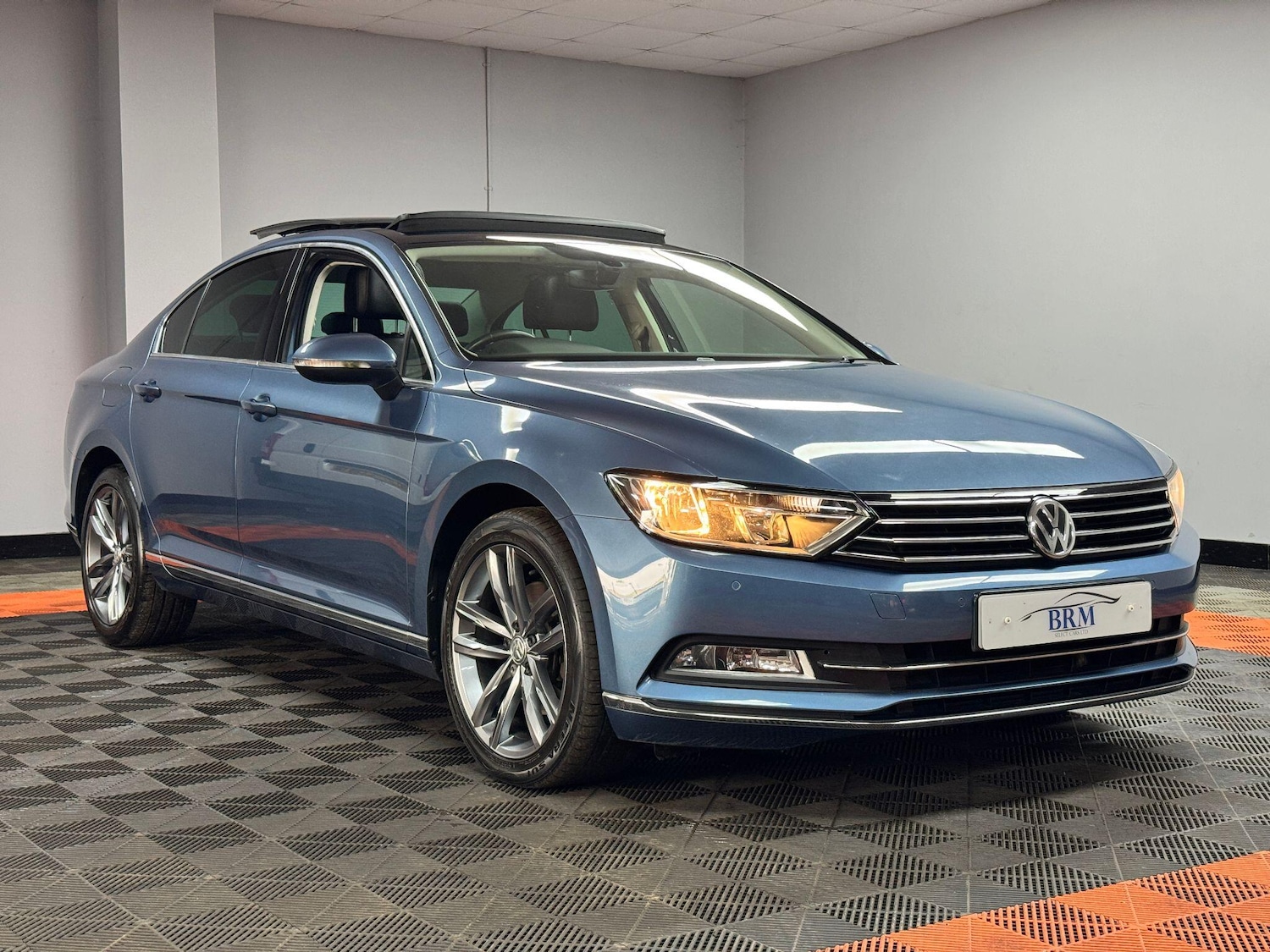 Used Volkswagen Passat 2017 for sale - 76083738: Photo 5