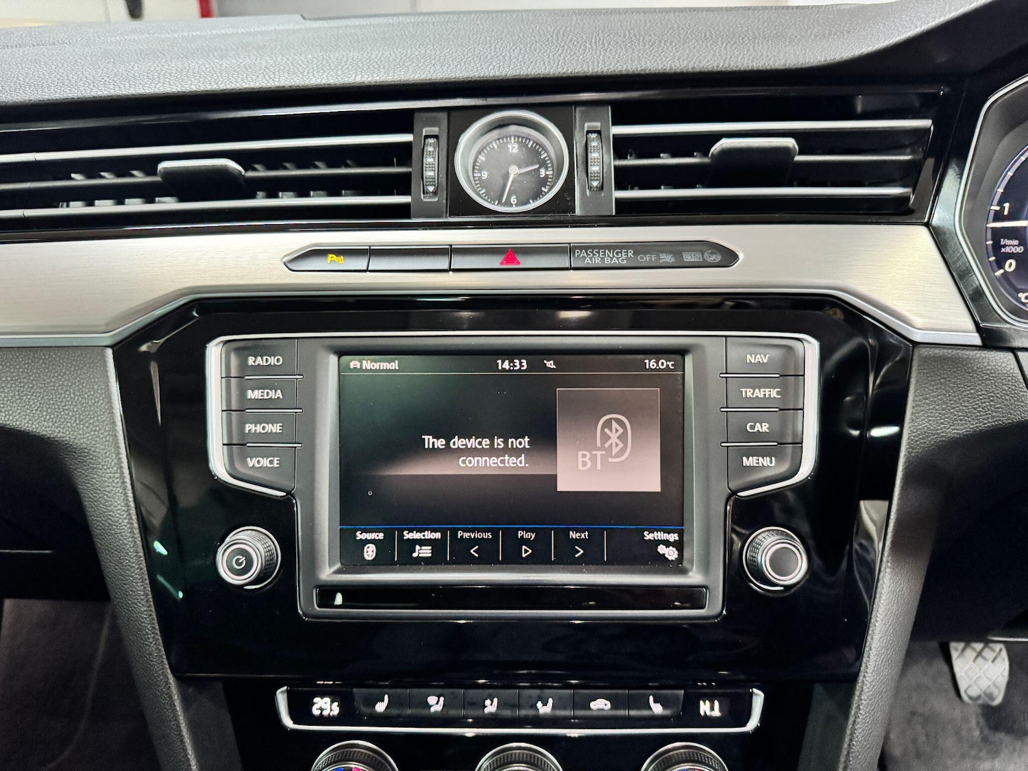 Used Volkswagen Passat 2017 for sale - 76083738: Photo 50