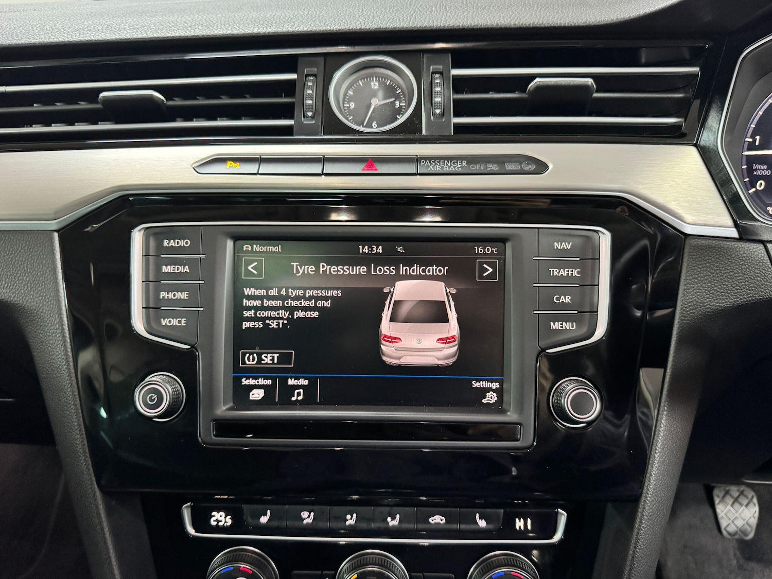 Used Volkswagen Passat 2017 for sale - 76083738: Photo 55