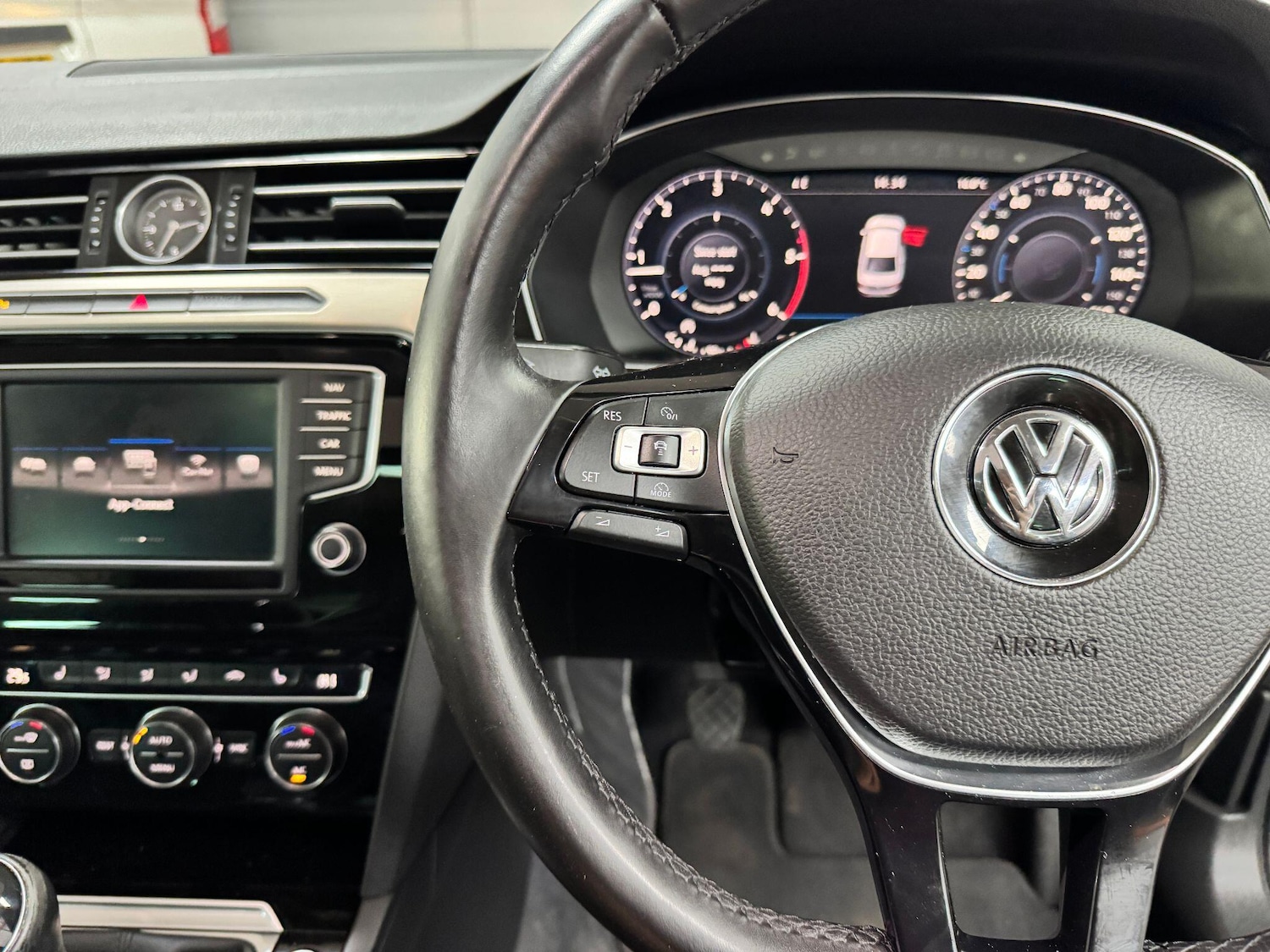 Used Volkswagen Passat 2017 for sale - 76083738: Photo 63