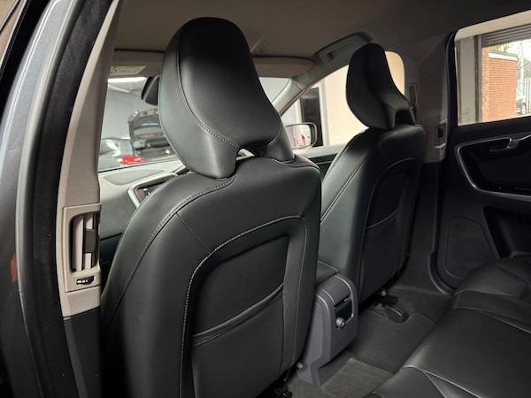 Used Volvo XC60 2016 for sale - 75589362: Photo 28