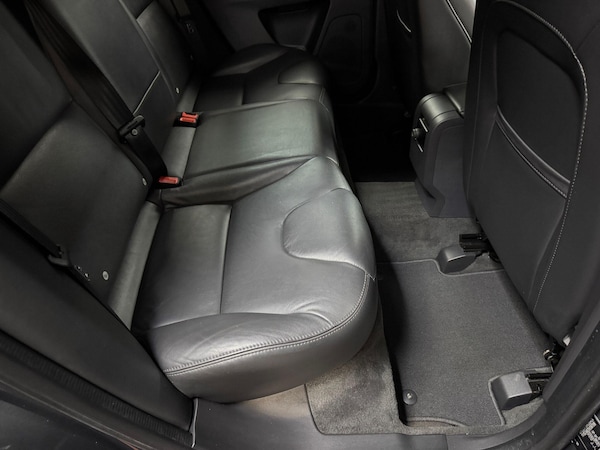 Used Volvo XC60 2016 for sale - 75589362: Photo 32