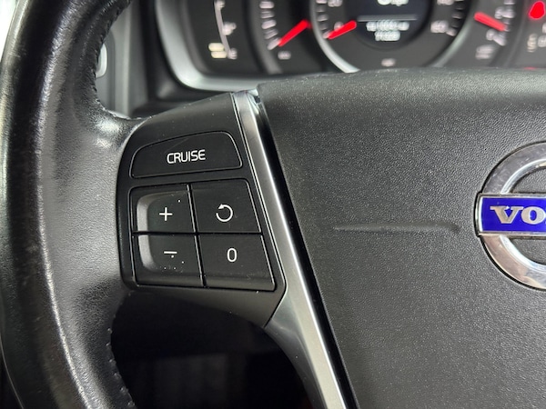 Used Volvo XC60 2016 for sale - 75589362: Photo 42