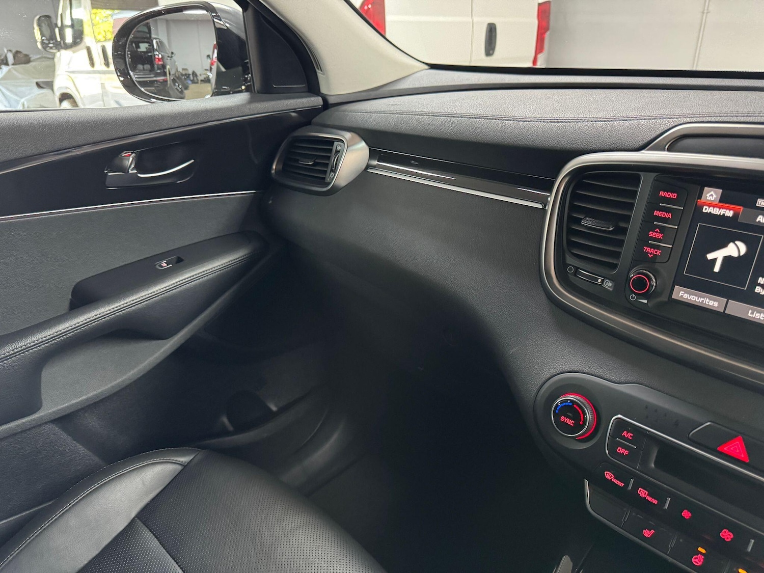 Used Kia Sorento 2018 for sale - 75857826: Photo 14