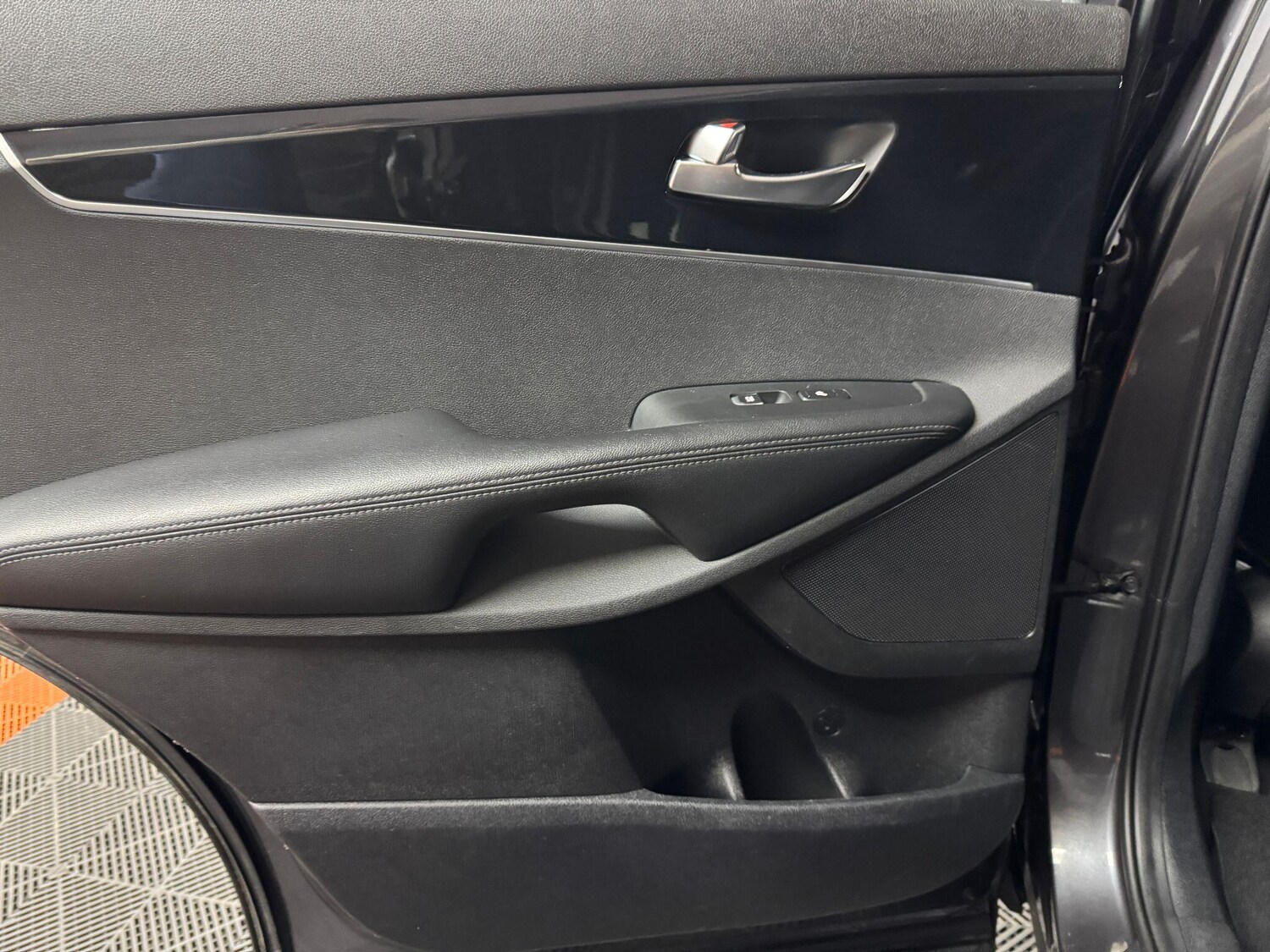 Used Kia Sorento 2018 for sale - 75857826: Photo 51