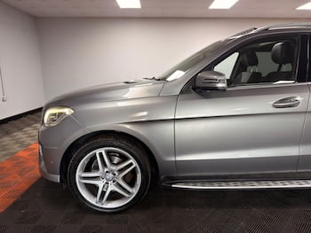 Used Mercedes-Benz M Class 2015 for sale - 79740994: Photo