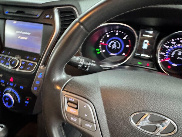 Used Hyundai Santa Fe 2014 for sale - 75364261: Photo 89