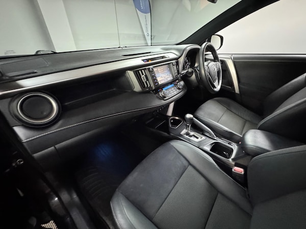 Used Toyota RAV4 2018 for sale - 74822813: Photo 20