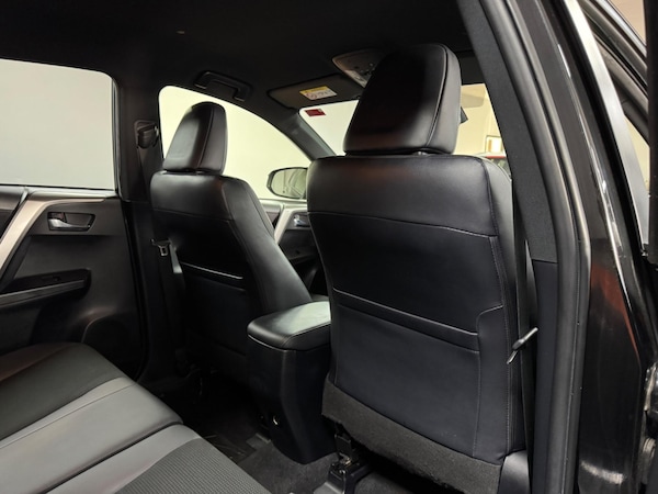 Used Toyota RAV4 2018 for sale - 74822813: Photo 31