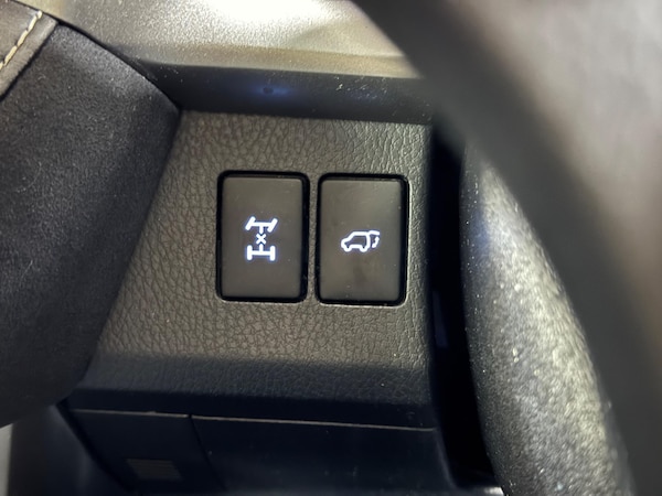 Used Toyota RAV4 2018 for sale - 74822813: Photo 39