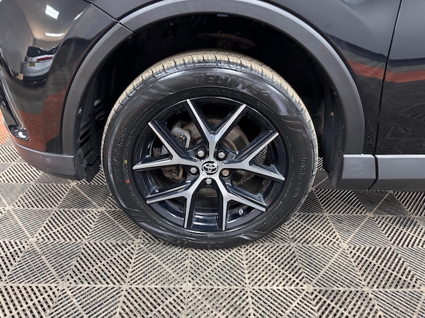 Used Toyota RAV4 2018 for sale - 74822813: Photo 48