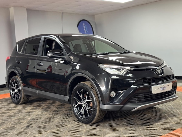 Used Toyota RAV4 2018 for sale - 74822813: Photo 5