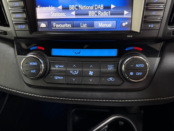Used Toyota RAV4 2018 for sale - 74822813: Photo 62