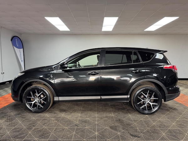 Used Toyota RAV4 2018 for sale - 74822813: Photo 8