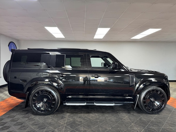 Used Land Rover Defender 130 2023 for sale - 75225458: Photo 14