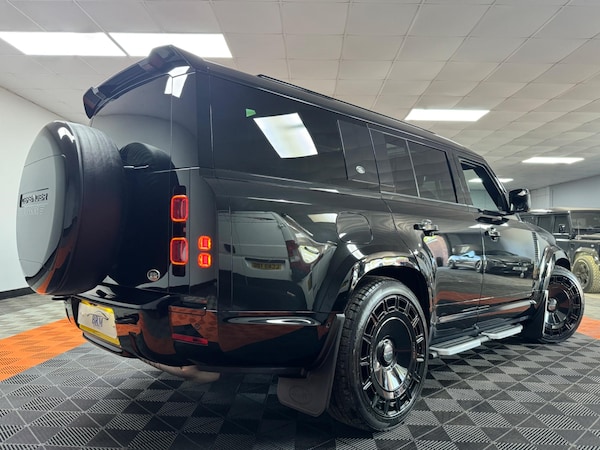 Used Land Rover Defender 130 2023 for sale - 75225458: Photo 15