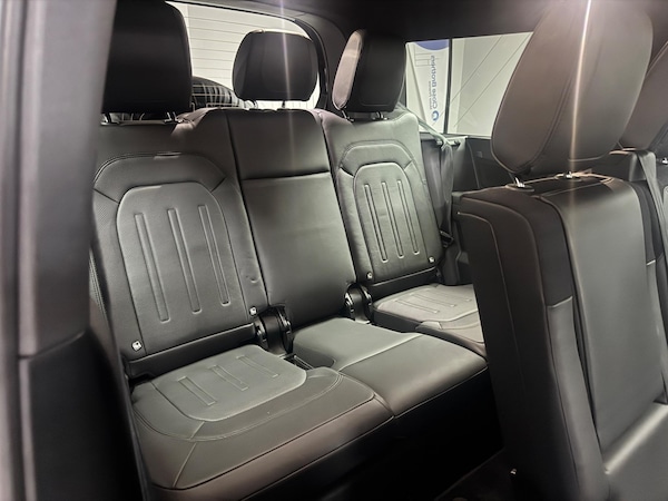 Used Land Rover Defender 130 2023 for sale - 75225458: Photo 36