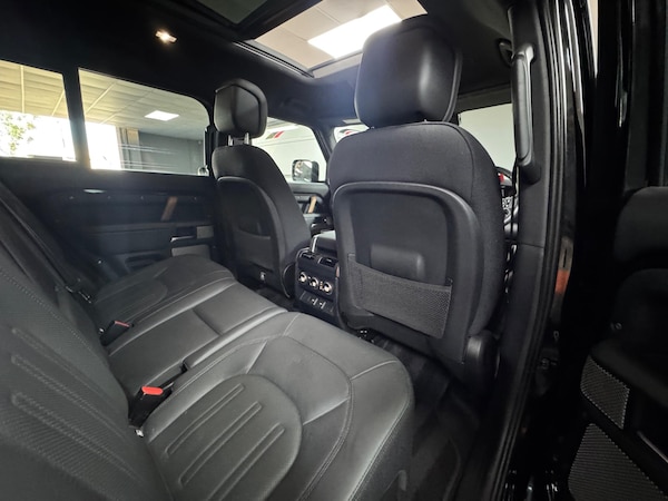 Used Land Rover Defender 130 2023 for sale - 75225458: Photo 41