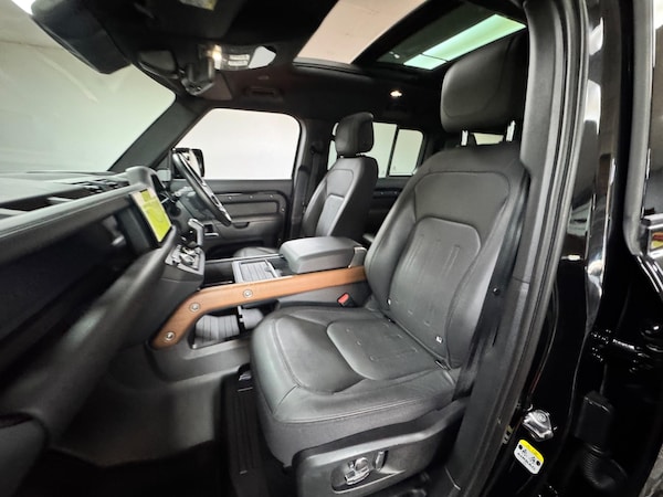 Used Land Rover Defender 130 2023 for sale - 75225458: Photo 71