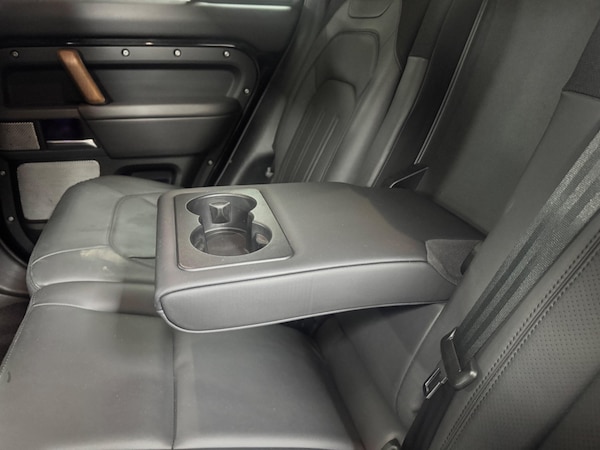 Used Land Rover Defender 130 2023 for sale - 75225458: Photo 75