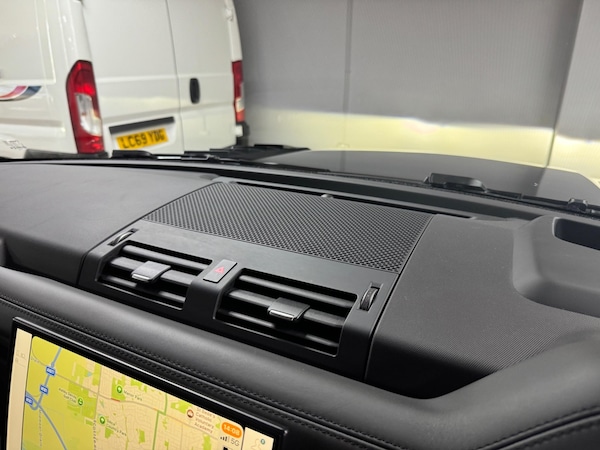 Used Land Rover Defender 130 2023 for sale - 75225458: Photo 80