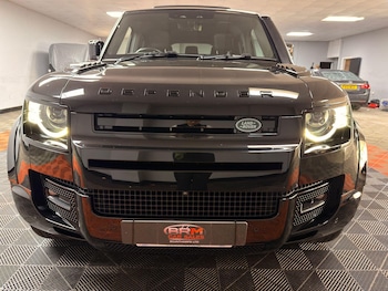 Used Land Rover Defender 130 2023 for sale - 79464403: Photo