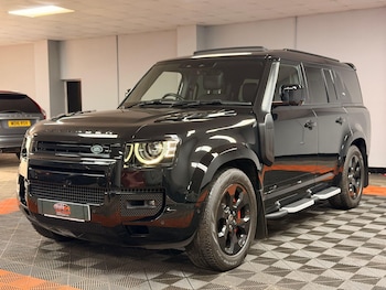 Used Land Rover Defender 130 2023 for sale - 79464403: Photo