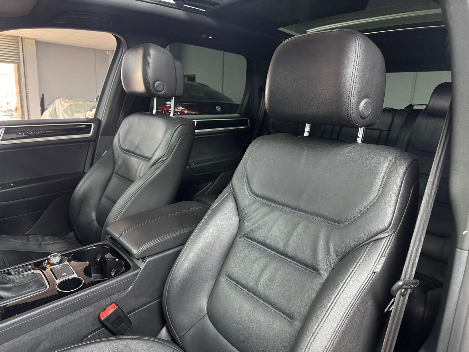 Used Volkswagen Touareg 2015 for sale - 76360157: Photo 13