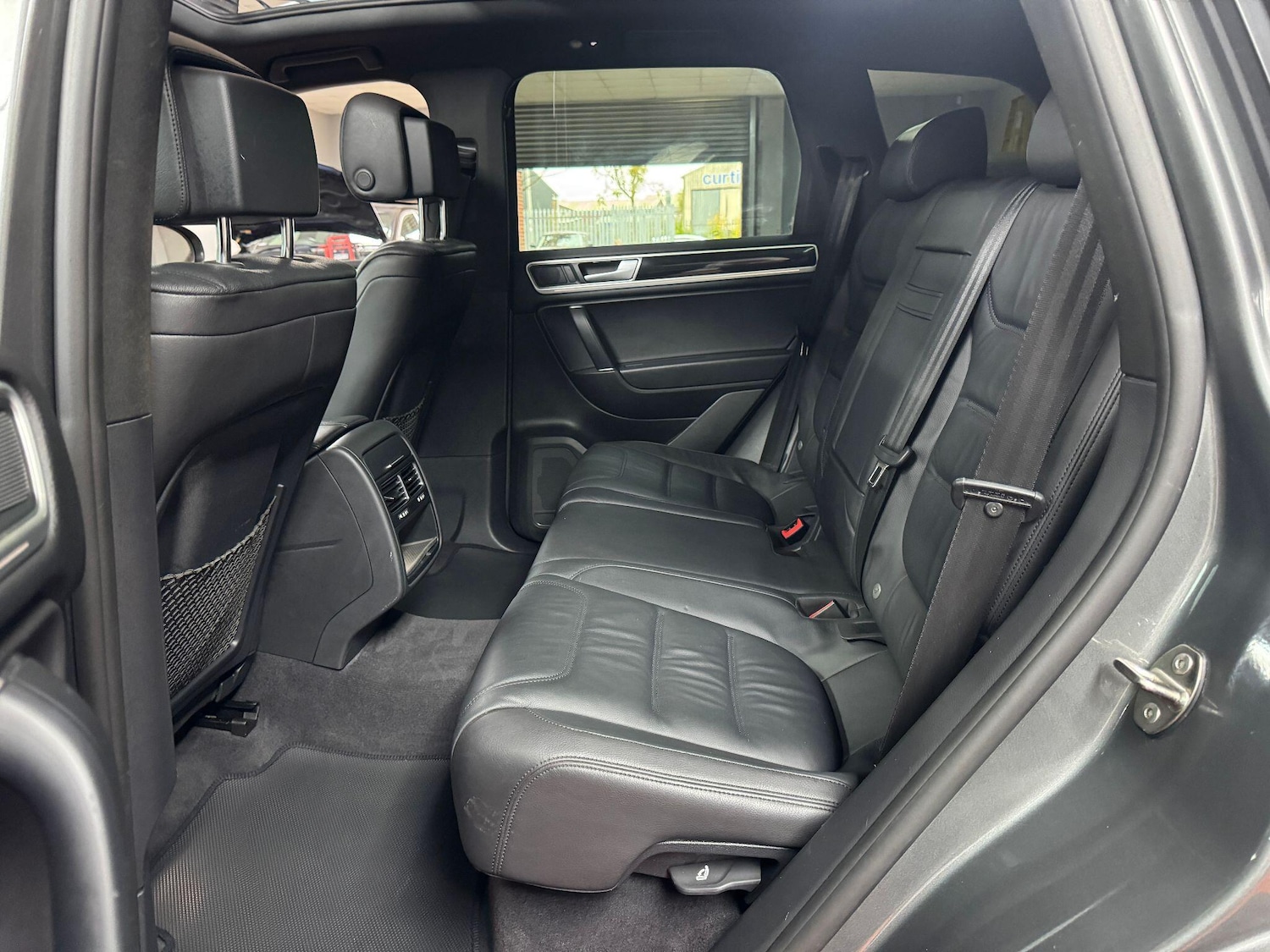 Used Volkswagen Touareg 2015 for sale - 76360157: Photo 17