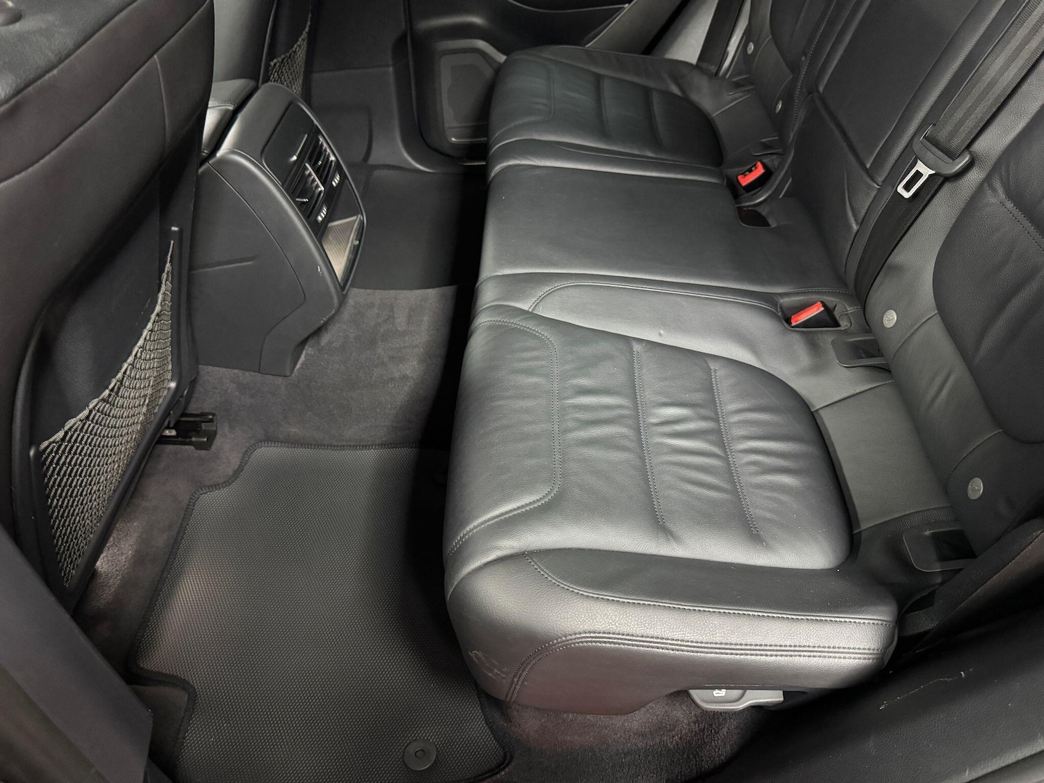 Used Volkswagen Touareg 2015 for sale - 76360157: Photo 19