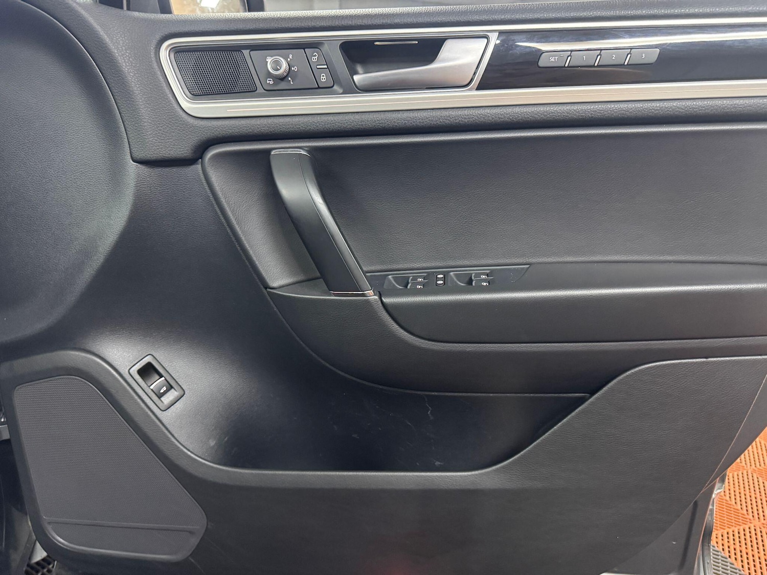 Used Volkswagen Touareg 2015 for sale - 76360157: Photo 33
