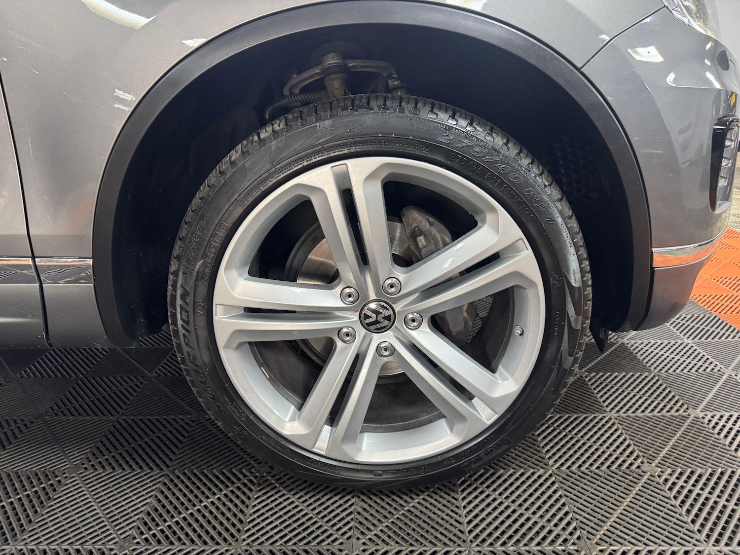 Used Volkswagen Touareg 2015 for sale - 76360157: Photo 35