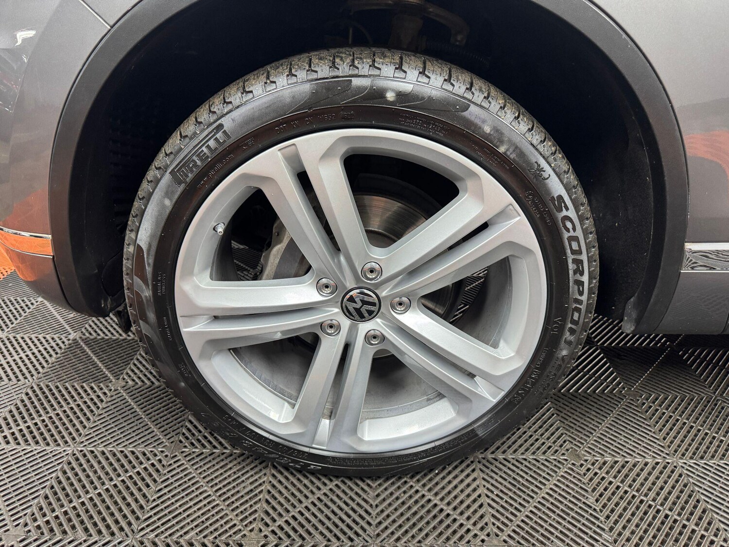 Used Volkswagen Touareg 2015 for sale - 76360157: Photo 36