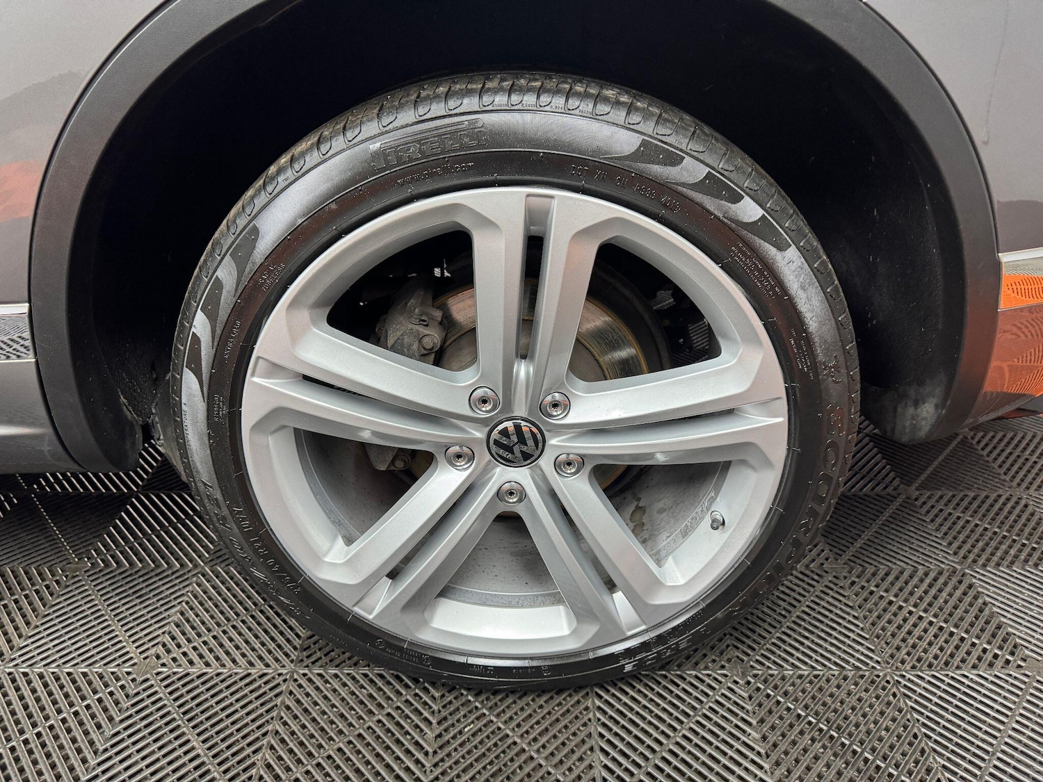 Used Volkswagen Touareg 2015 for sale - 76360157: Photo 37