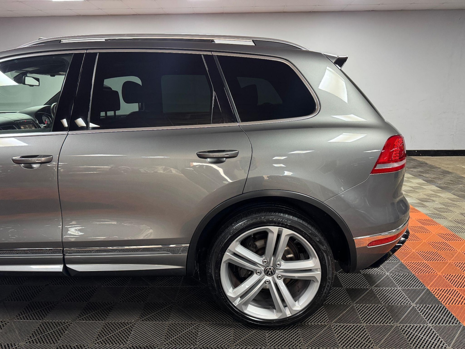 Used Volkswagen Touareg 2015 for sale - 76360157: Photo 40