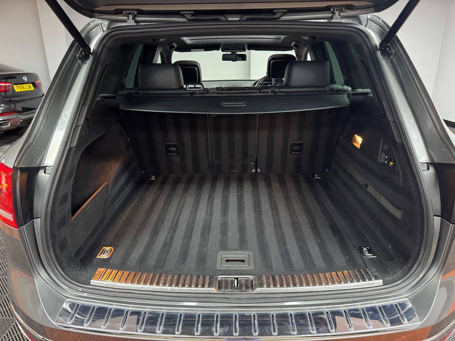 Used Volkswagen Touareg 2015 for sale - 76360157: Photo 45