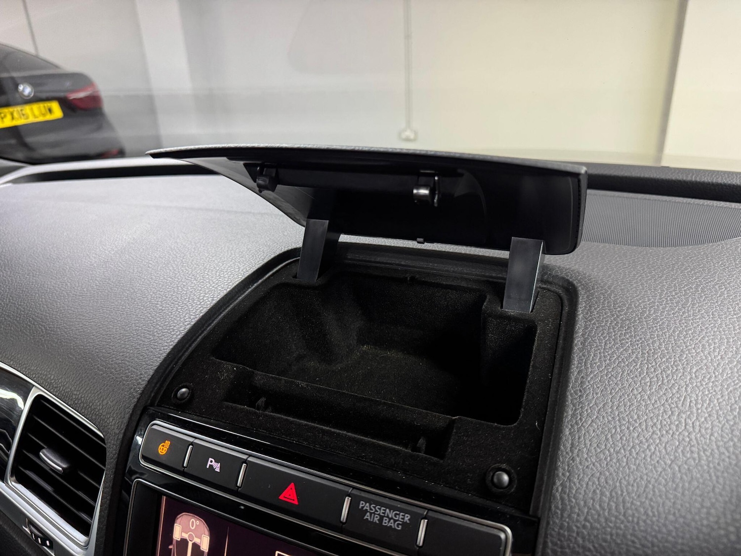 Used Volkswagen Touareg 2015 for sale - 76360157: Photo 54