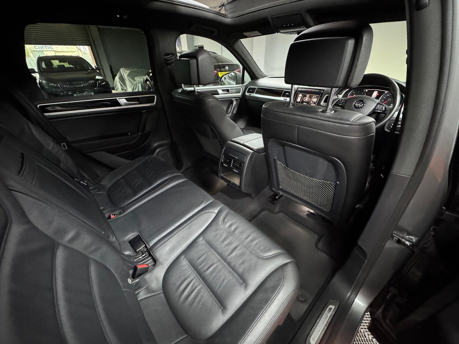 Used Volkswagen Touareg 2015 for sale - 76360157: Photo 83