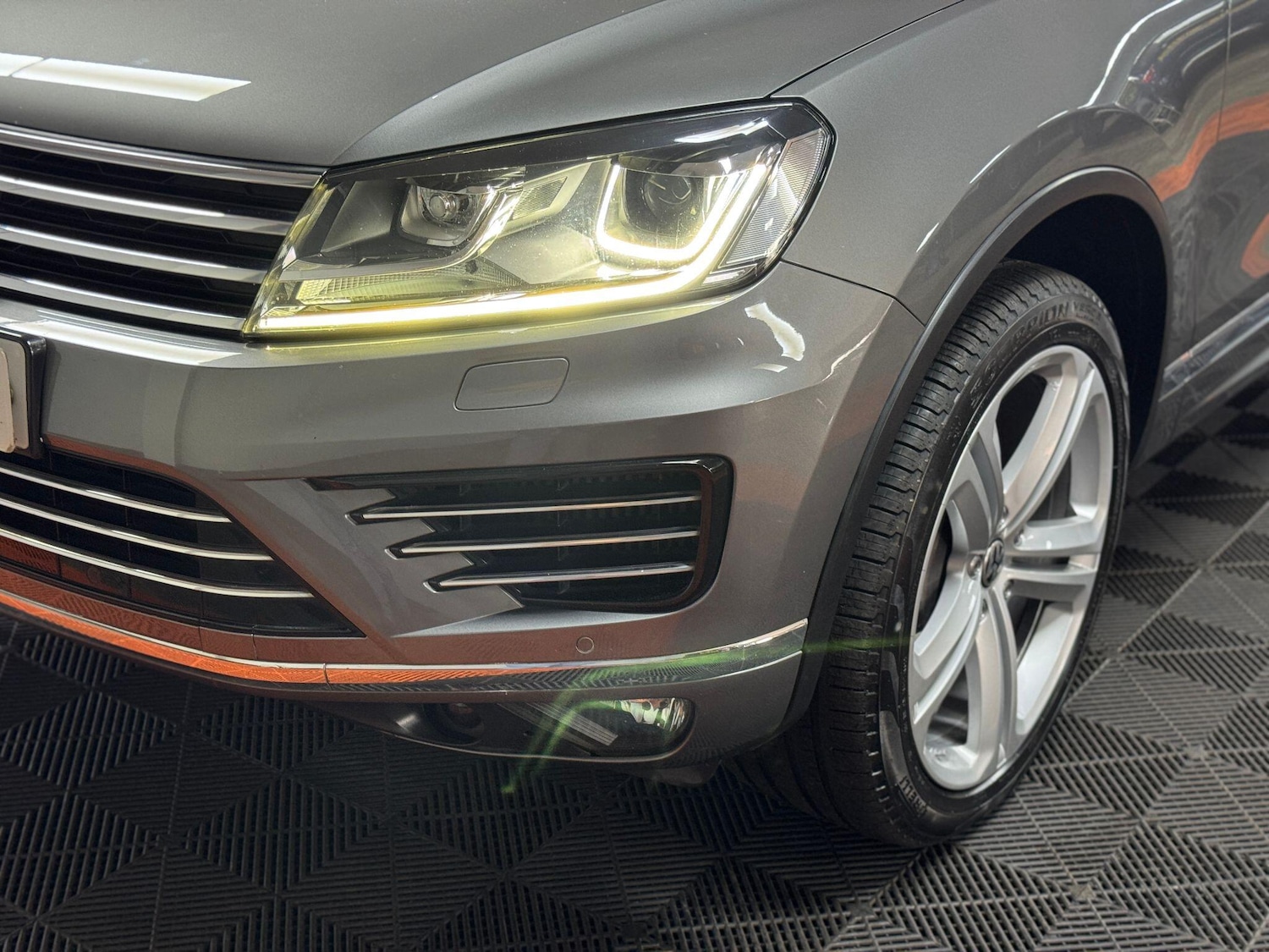Used Volkswagen Touareg 2015 for sale - 76360157: Photo 90