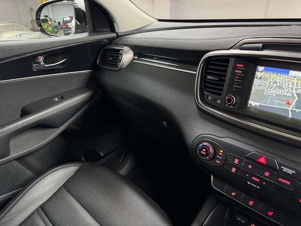 Used Kia Sorento 2018 for sale - 76158815: Photo 16