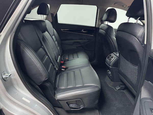 Used Kia Sorento 2018 for sale - 76158815: Photo 30