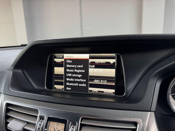 Used Mercedes-Benz E-Class 2014 for sale - 76179484: Photo 65