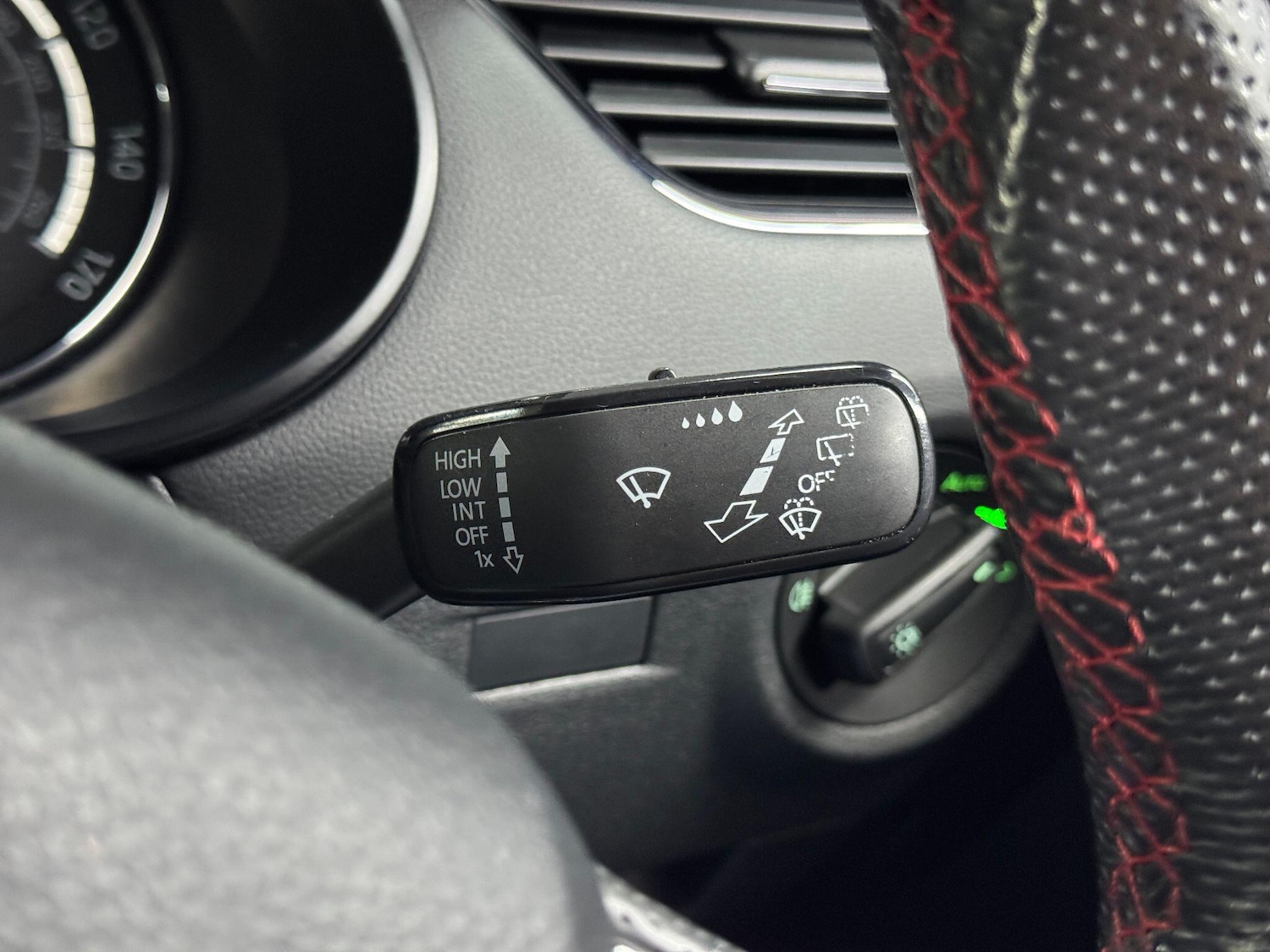 Used Skoda Octavia 2015 for sale - 76549648: Photo 37