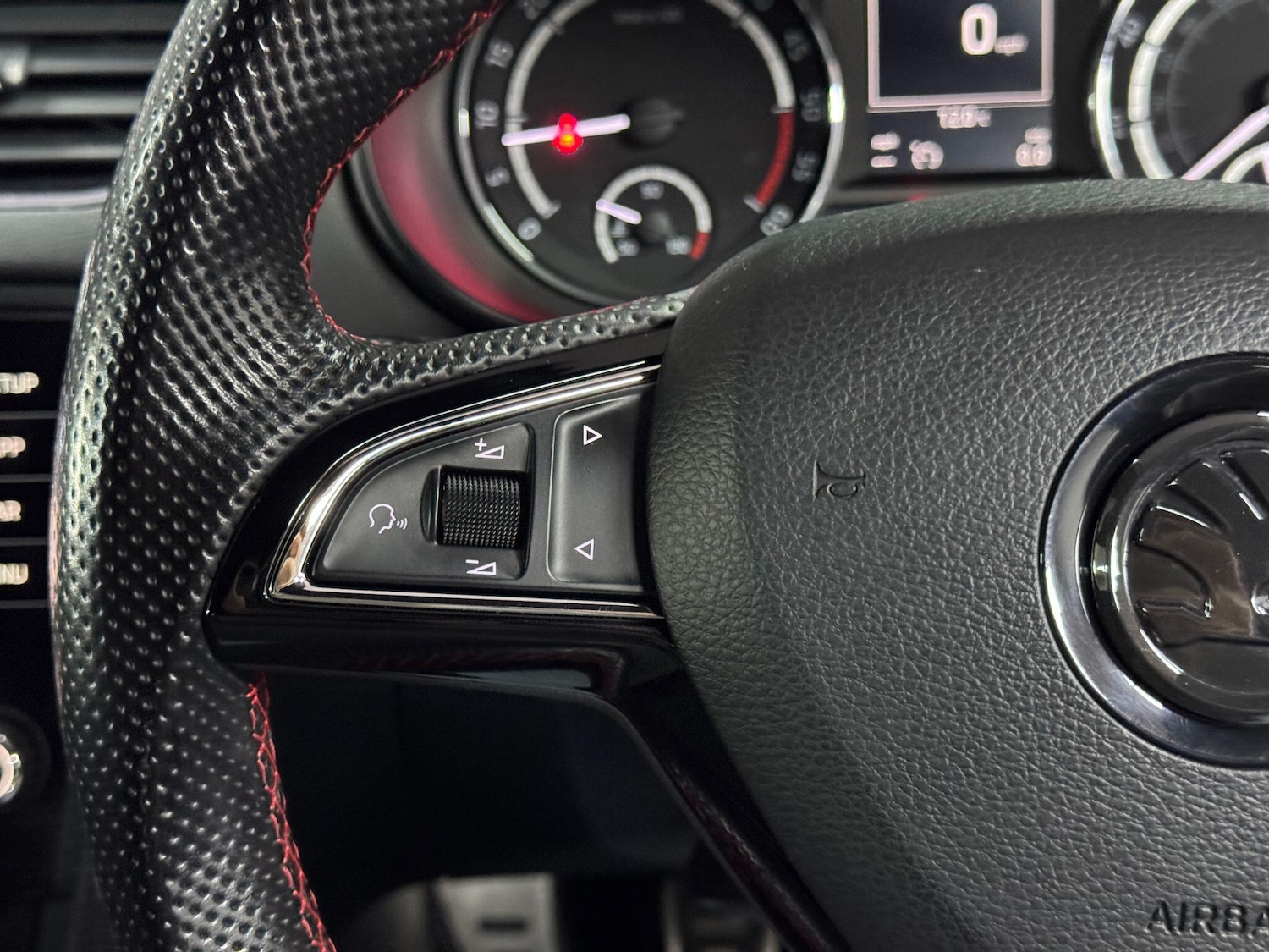 Used Skoda Octavia 2015 for sale - 76549648: Photo 38